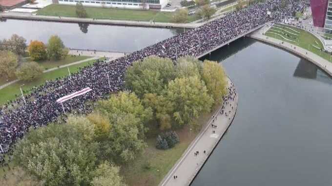 В Минске неизвестные стреляли по протестующим из пейнтбольных ружей