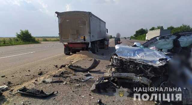 Под Одессой чиновник автодора погиб во внедорожнике, который разорвало в ДТП