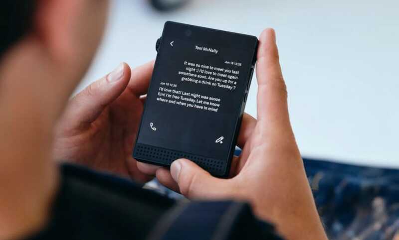 Light Phone 3: минималистичный телефон без доступа к социальным сетям по цене 800 долларов