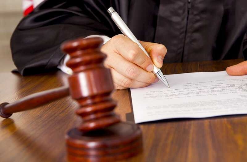 В Кемерово мужчину приговорили к четырём годам заключения за оскорбление георгиевской ленты