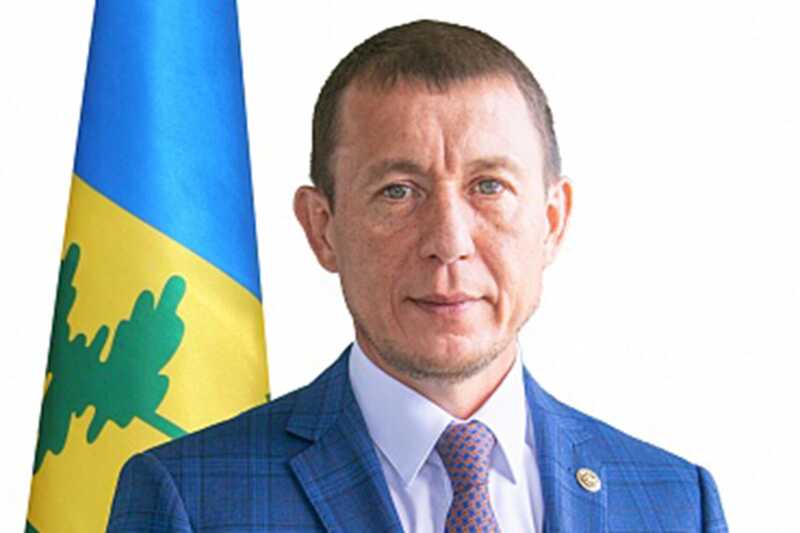 В Татарстане чиновник покинул свою должность после выдачи сертификата на жилье семье мигрантов