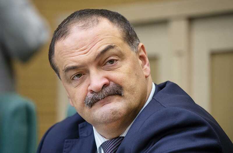 Глава Дагестана Сергей Меликов подтвердил гибель трёх полицейских в результате перестрелки в Махачкале