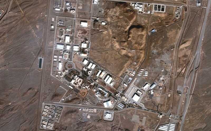 США опубликовали спутниковые снимки разрушений на объекте в Натанзе
