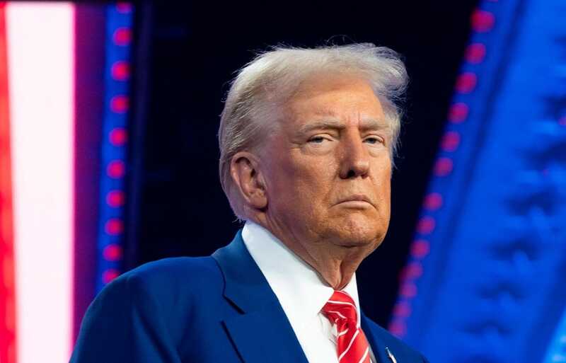 Трамп хочет уменьшить эффект от удара по Ирану перед открытием Уолл-стрит